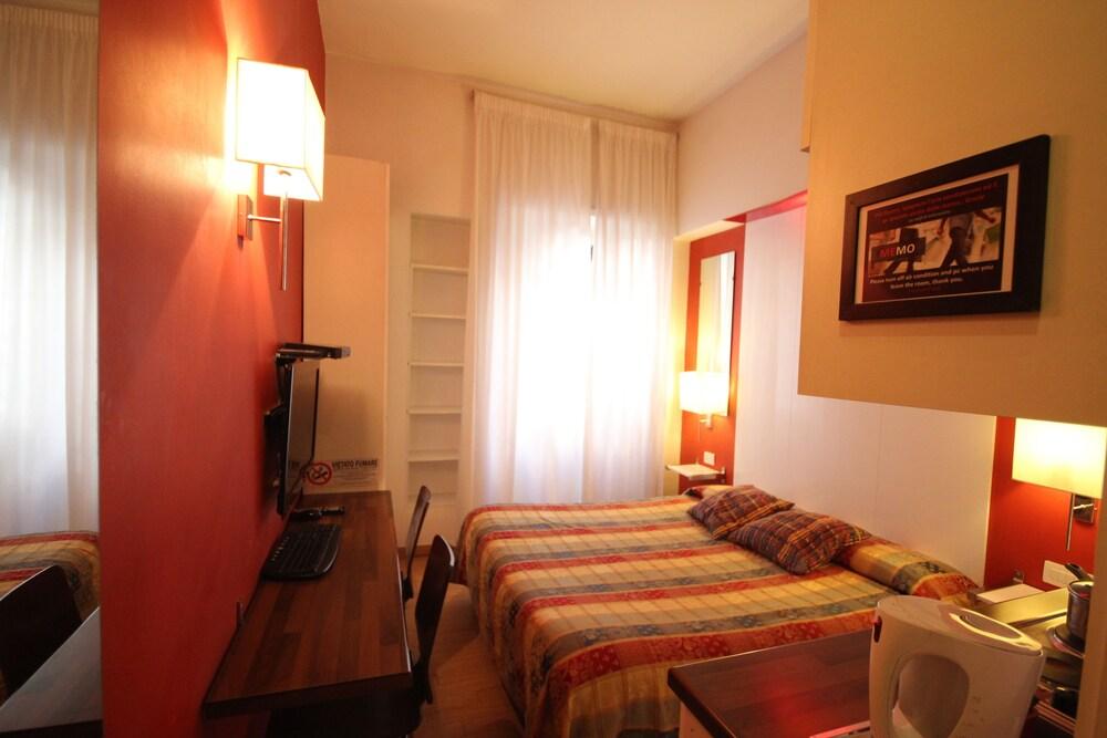Internouno Hotel Rome Exterior photo